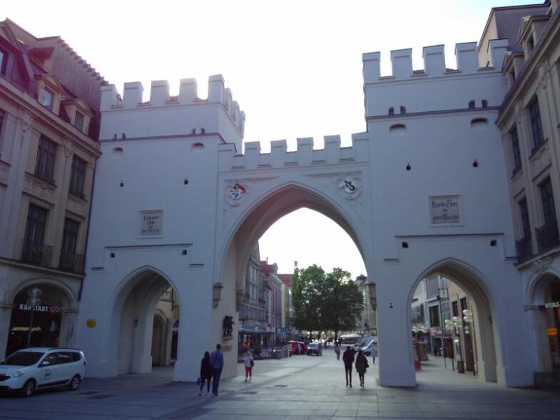 Das Tor, Eingang der Fußgängerzone.
