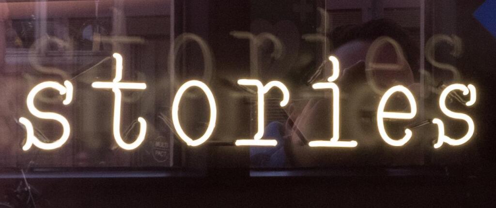 Schriftzug "stories"