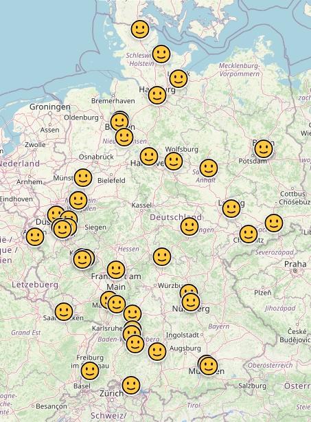 Eine Straßenkarte (OpenStreetMap) von Deutschland. Darauf sind etwa 70 gelbe Smileys verteilt abgebildet.